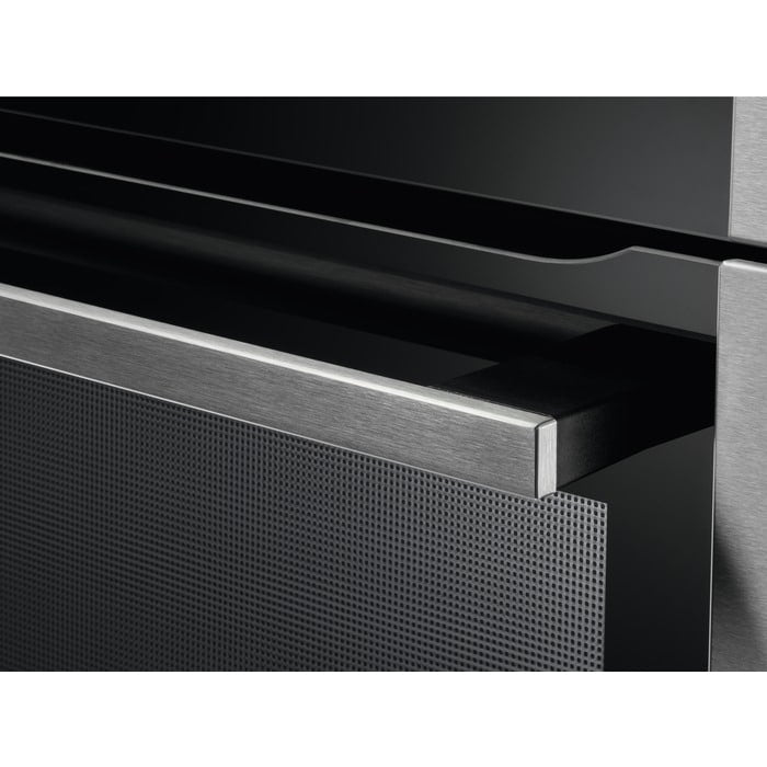 AEG 7000 Series BSE772380M Steam Crisp Electric Single Built in Oven with Touch Controls in Stainless Steel