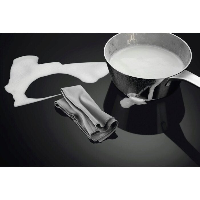 AEG CIB6743ACB 6000 Series Steam Bake 60cm Freestanding Electric Cooker with Induction Hob in Black