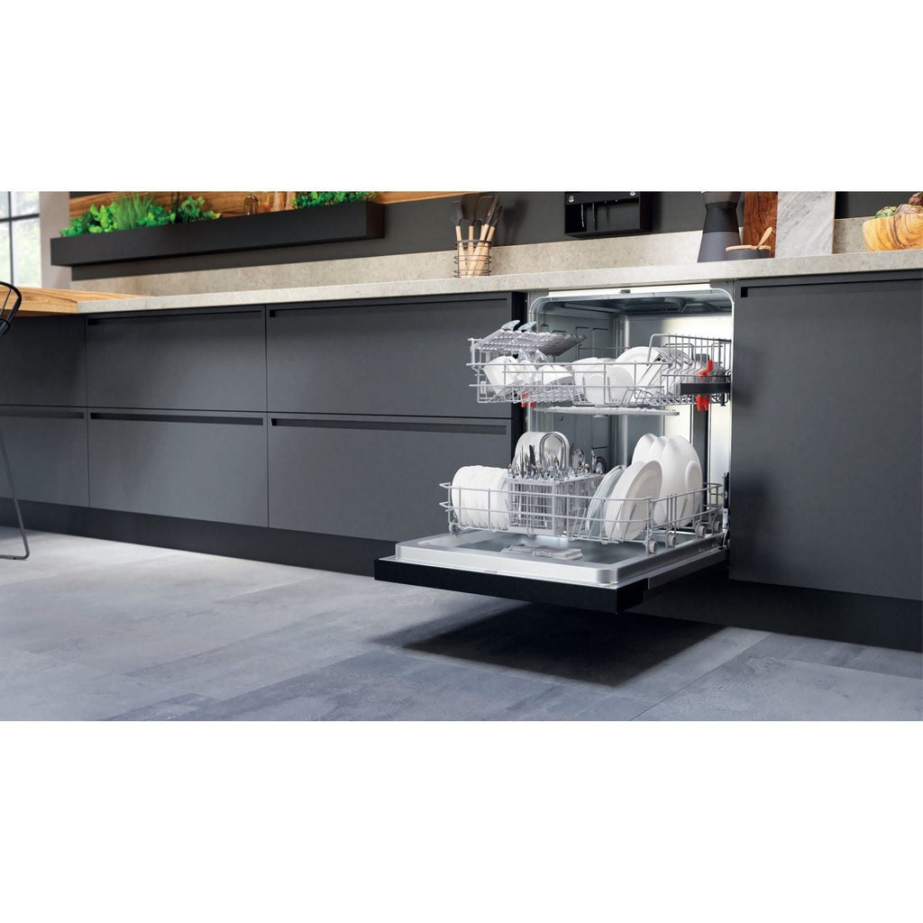 Hotpoint H3BL626BUK Semi Integrated Full Size Dishwasher 14 Place Settings Black