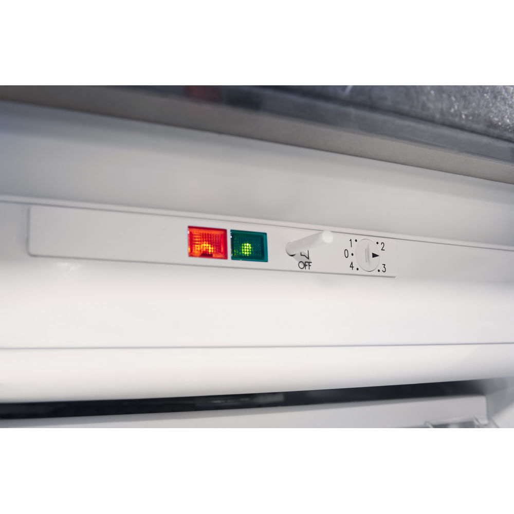 Hotpoint HBUFZ011 Integrated Low Frost Undercounter Freezer
