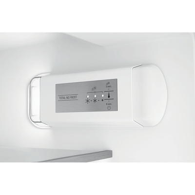 Hotpoint HTC18 T112 UK Integrated Total No Frost 70/30 Fridge Freezer HTC18T112