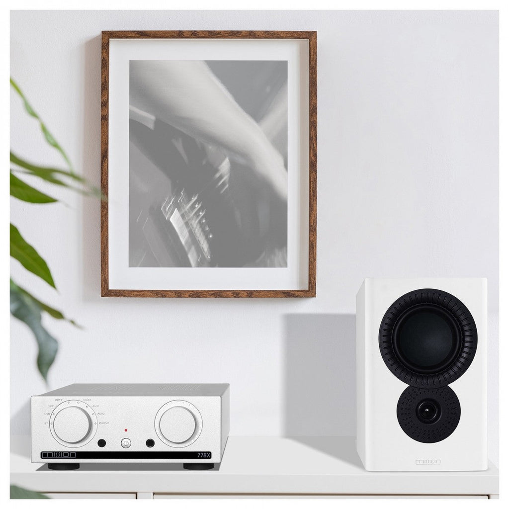 Mission 778X Integrated Amplifier Silver with LX-2 MKII Bookshelf Speakers White Pair HiFi Package