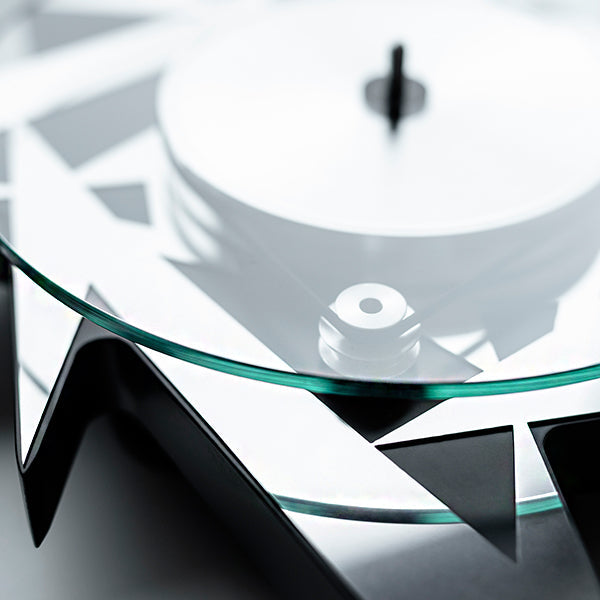 Pro-Ject Metallica LIMITED EDITION Turntable
