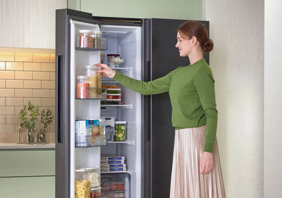 Samsung RS70F64KEFEU Series 6 Bespoke AI 91cm Side by Side American Style Fridge Freezer in Black