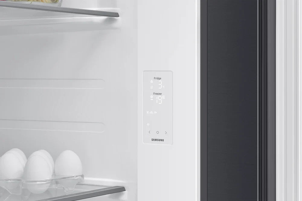 Samsung RS70F66KCFEU Bespoke AI Series 7 91cm Side by Side American Style Fridge Freezer in Black